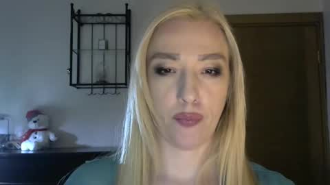 Alina online show from March 2025 11:40:02 AM