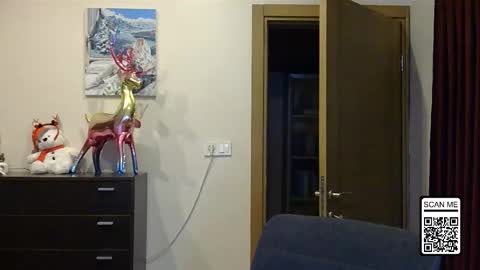 Alina online show from December 2025 03:53:01 PM