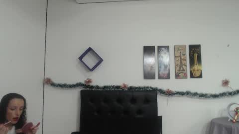 wildbarbie6 online show from December 2024 06:24:02 PM