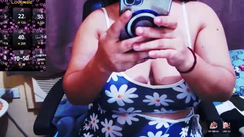 wildhotasianx online show from November 2025 07:02:02 PM