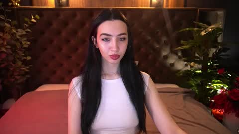 Alena online show from March 2026 06:52:01 AM