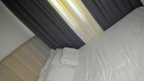 Snapshot of wildkittytrans chatting on February 2025 08:18:01 AM CHRISTINE online show from February 2025 08:18:01 AM