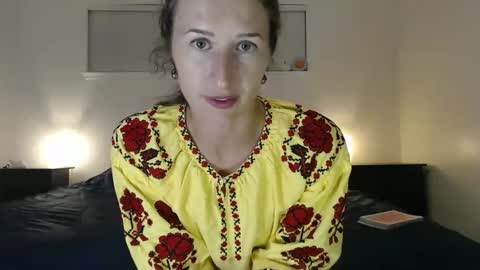 Snapshot of wildrose_l chatting on November 2025 02:32:01 AM WildRose L - check my Pinned tweet if you dont see me online within 5 minutes after Ive sent email notifications online show from November 2025 02:32:01 AM