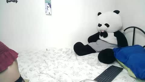 Snapshot of wildtightass chatting on February 2025 02:12:02 PM Rhean online show from February 2025 02:12:02 PM