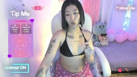 sofia and will online show from April 2026 12:14:02 PM