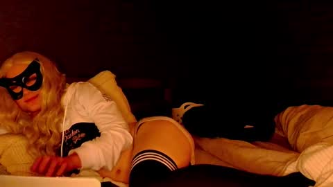 Willa Mae  online show from February 2026 06:22:01 AM