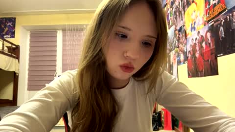 Snapshot of willenasow chatting on February 2026 06:00:02 PM Olivia online show from February 2026 06:00:02 PM