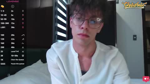 William online show from December 2024 07:57:01 AM