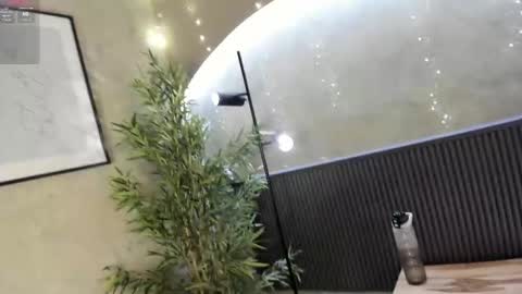 Ms Willow online show from November 2025 01:15:01 PM