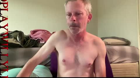 Snapshot of willylikestoplay74 chatting on May 2026 12:41:01 AM Twisted Will online show from May 2026 12:41:01 AM