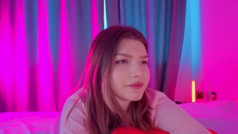 Vicki3 online show from February 2026 07:26:01 AM