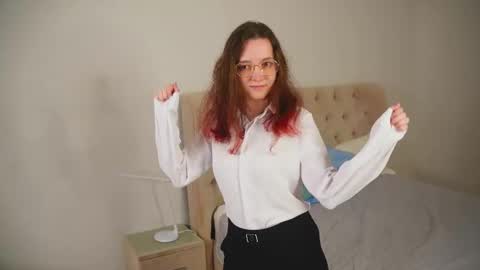 for u Alise online show from September 2025 04:23:01 AM