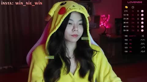 Winnie online show from October 2025 03:27:01 AM