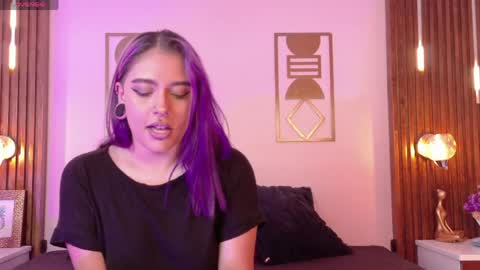 Winchester Hanna online show from April 2026 08:48:01 PM