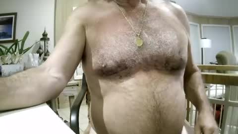 Snapshot of winedog2020 chatting on June 2026 02:35:01 AM Gundja Man online show from June 2026 02:35:01 AM