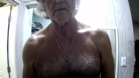 Snapshot of winedog2020 chatting on July 2026 02:27:02 AM Gundja Man online show from July 2026 02:27:02 AM