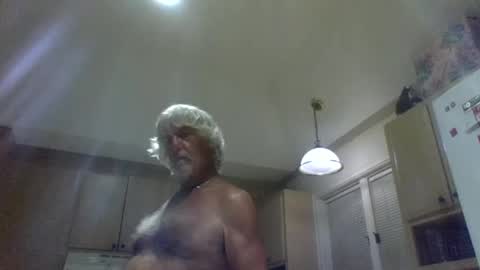 Snapshot of winedog2020 chatting on August 2026 10:25:02 AM Gundja Man online show from August 2026 10:25:02 AM
