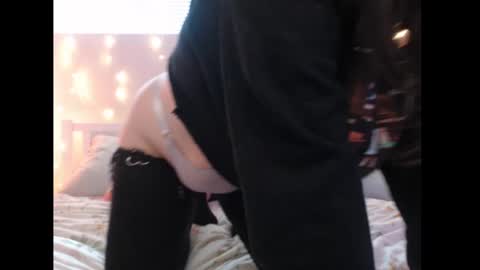 Eevie online show from March 2025 10:41:02 PM