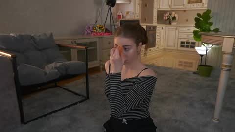 Lillian online show from April 2026 03:20:02 AM