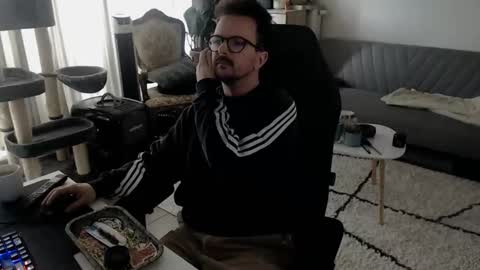 cream36 online show from October 2025 07:52:02 AM