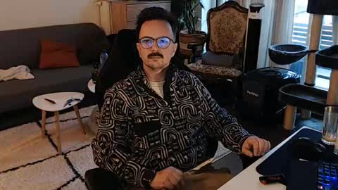 cream36 online show from November 2025 03:23:02 PM