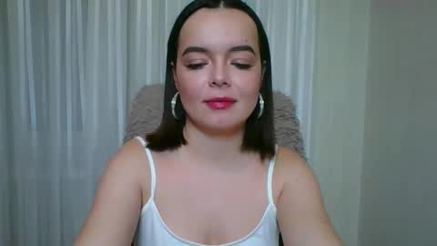 Emma  online show from October 2025 07:04:02 PM