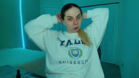 Winter Miracle online show from February 2025 01:00:02 AM