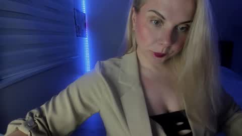 Winter Miracle online show from November 2025 05:18:01 AM