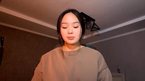 Snapshot of winterluchini chatting on October 2025 03:45:02 PM Amina online show from October 2025 03:45:02 PM