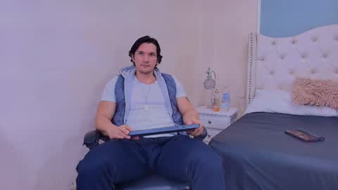 Wiston online show from March 2026 01:48:02 PM