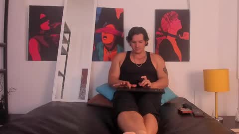 Snapshot of wiston_cox chatting on May 2026 06:23:02 PM Wiston online show from May 2026 06:23:02 PM