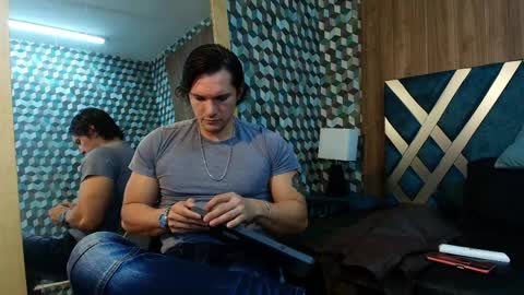Snapshot of wiston_cox chatting on May 2026 01:08:01 PM Wiston online show from May 2026 01:08:01 PM