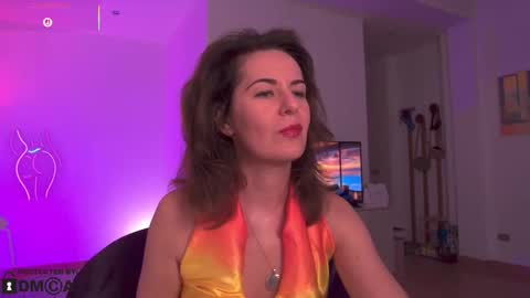 Witch in Silk online show from November 2025 07:56:02 PM