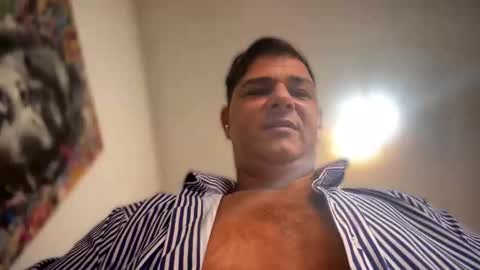 Witebull online show from April 2026 10:04:02 AM