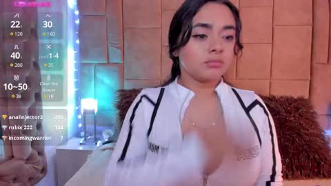 Andrea  online show from February 2025 11:06:02 AM