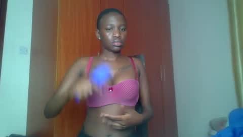 girlie o online show from February 2025 03:59:01 AM