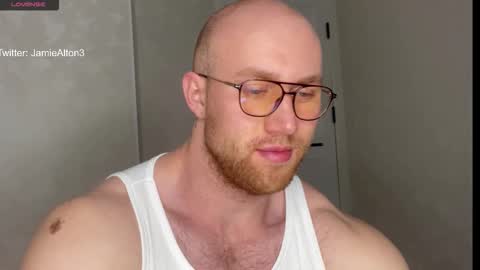 Wlademar online show from December 2025 02:38:01 AM