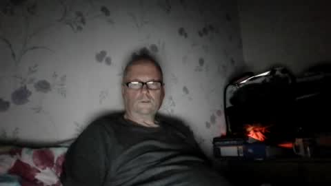 Snapshot of wobble444 chatting on July 2026 01:15:02 AM wobble444 online show from July 2026 01:15:02 AM