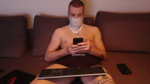 Snapshot of wolf021221 chatting on April 2026 08:31:01 PM wolf021221 online show from April 2026 08:31:01 PM