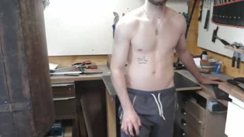 Snapshot of wolf021221 chatting on June 2026 08:19:01 AM wolf021221 online show from June 2026 08:19:01 AM