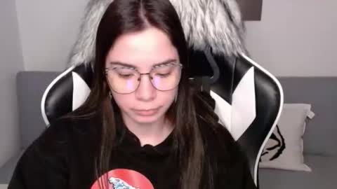 Alex online show from September 2025 02:47:02 AM