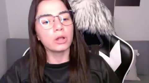 Alex online show from September 2025 02:59:02 AM