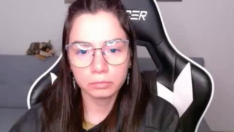 Alex online show from April 2026 02:06:01 AM