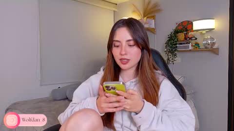   online show from October 2025 03:37:01 AM