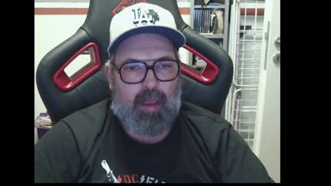 Adam online show from October 2025 10:52:01 PM