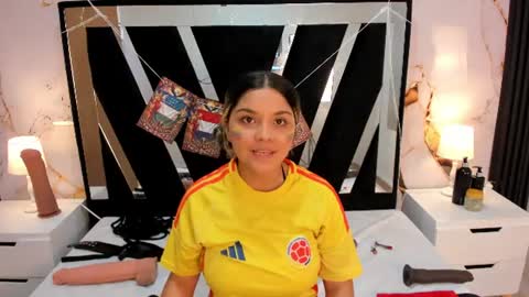 Snapshot of wonderkloe_ chatting on July 2026 07:51:02 PM wonderkloe_ online show from July 2026 07:51:02 PM