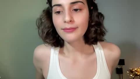 Snapshot of wonderland_stia chatting on March 2025 05:39:02 PM Stia online show from March 2025 05:39:02 PM