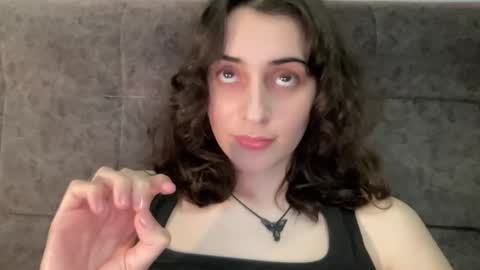 Snapshot of wonderland_stia chatting on September 2025 05:05:02 PM Stia online show from September 2025 05:05:02 PM