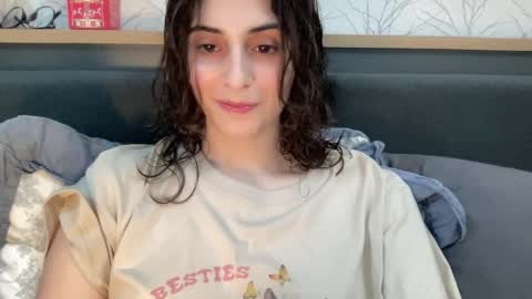 Stia online show from December 2025 01:42:01 PM