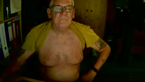 Snapshot of wonneprop10 chatting on September 2025 05:02:02 PM Always Horny online show from September 2025 05:02:02 PM